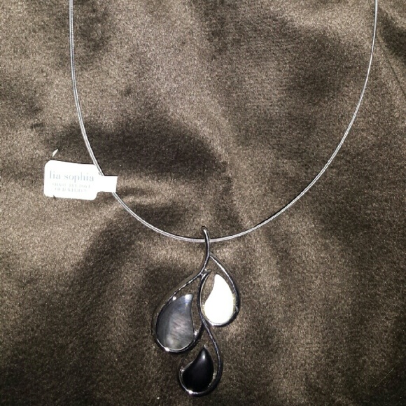 Lia Sophia necklace