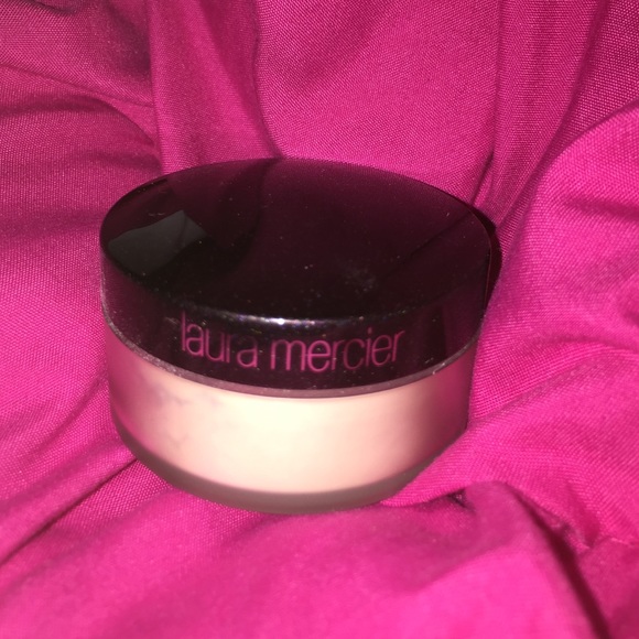 Laura Mercier Translucent Powder