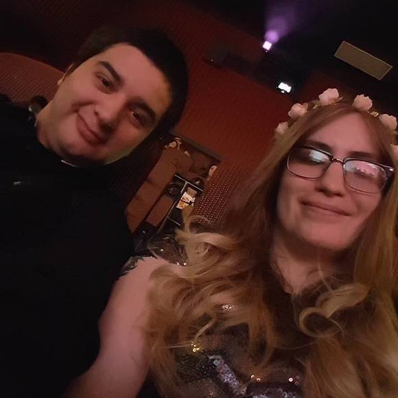 Meet your Posher, Elisabeth - Picture 1 of 1