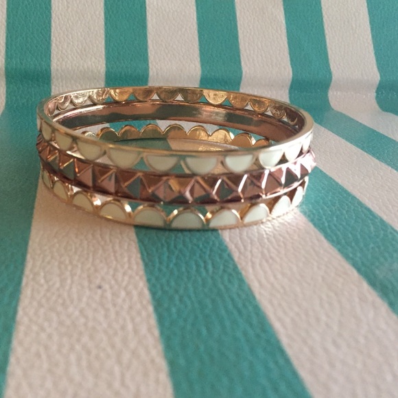bracelets - Picture 2 of 4