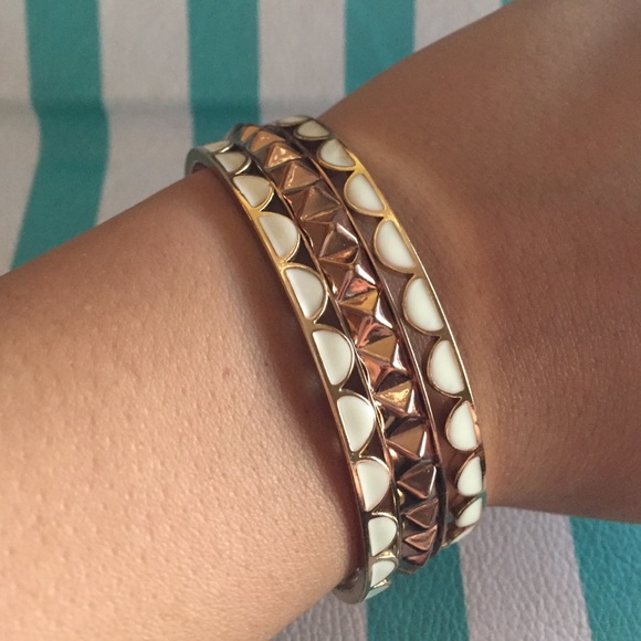 bracelets - Picture 3 of 4