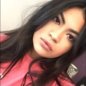 Meet your Posher, Karina