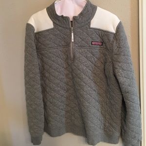 Vineyard Vines quilted pullover