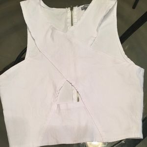 🌺DEAL OF THE DAY🌺 Cut out crop top