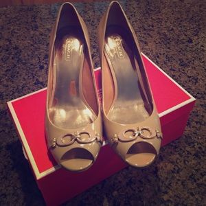 Coach tan patent heels - 8