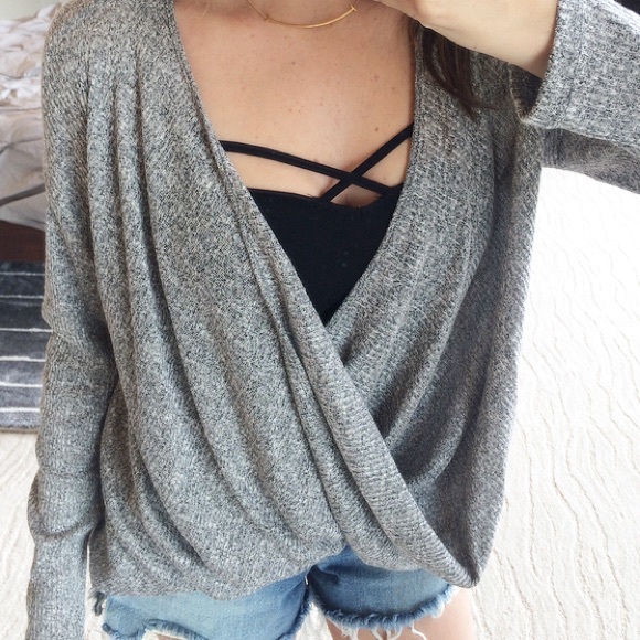 Sold out - Picture 3 of 3