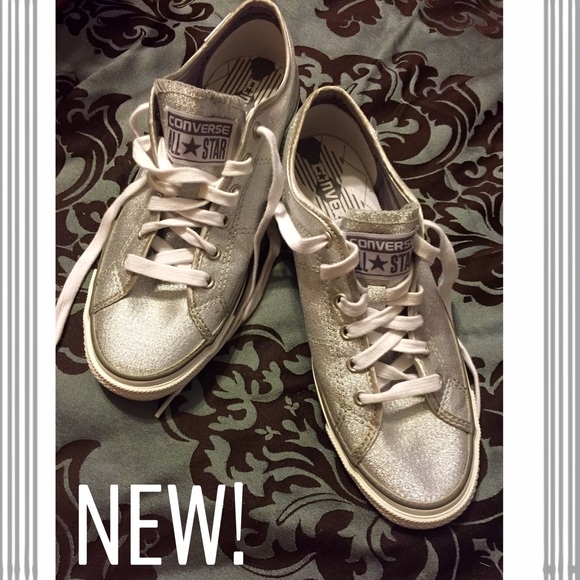 silver converse low tops