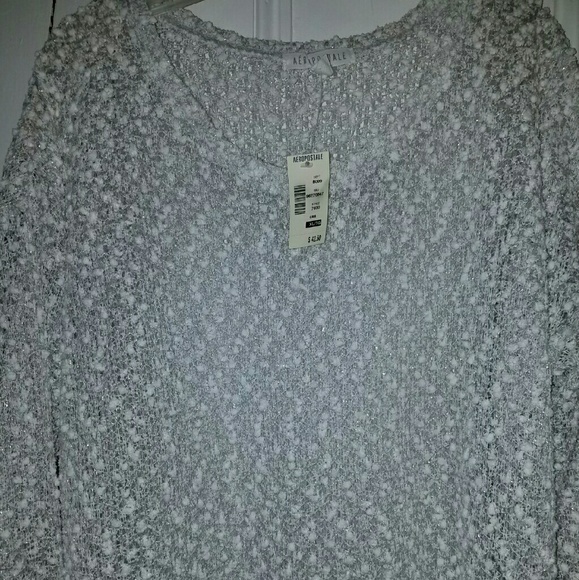 Aeropostale silver sweater NWT size XL