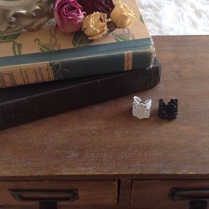 Black or White Lacquer Fleur Cuff Ring
