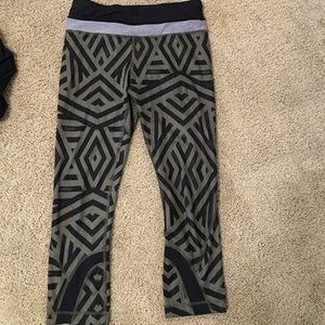 lulu lemon crop leggings
