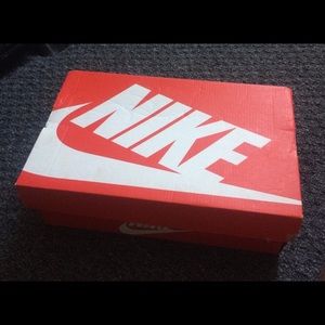 Women's Nike roshe runs