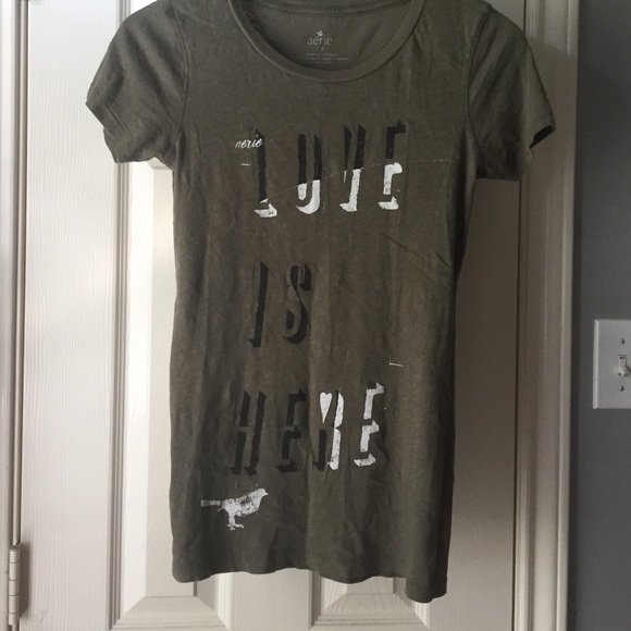 Olive green aerie tee