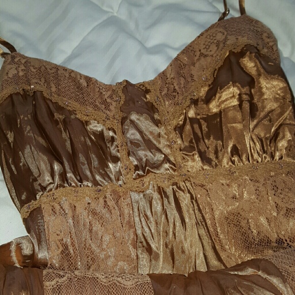 Top - Picture 3 of 3