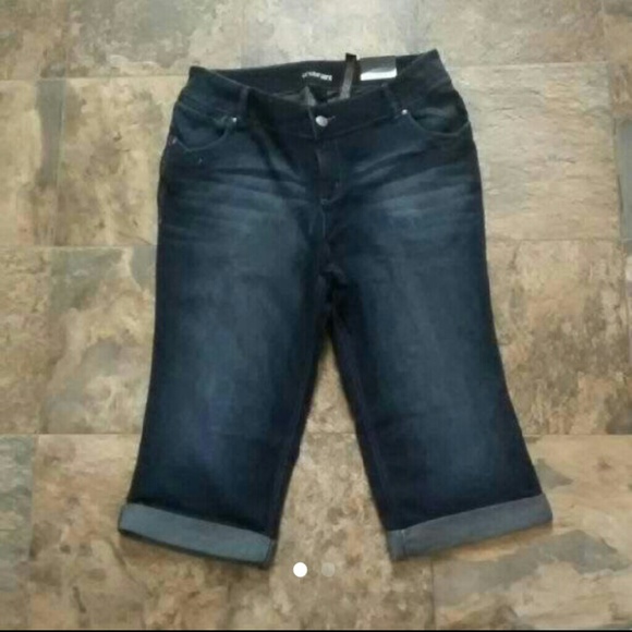 New Lane Bryant Denim Capris 18