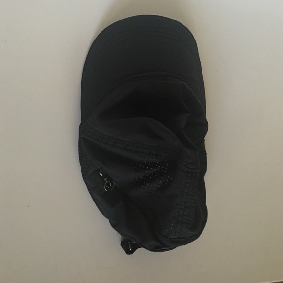 Lululemon running hat
