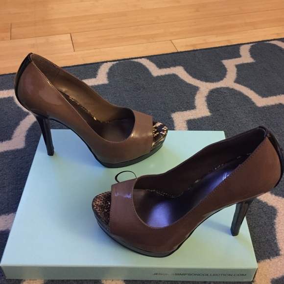 Jessica Simpson Edith pump - Picture 2 of 4