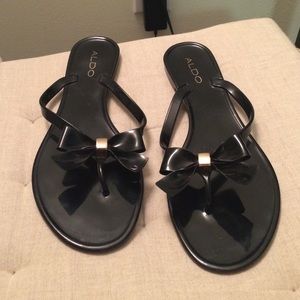 Black bow tie  jelly sandals!!