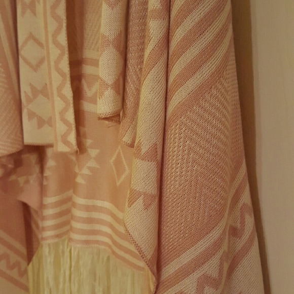 LAST ONE! Asymmetrical Aztec print open vest pink - Picture 3 of 5