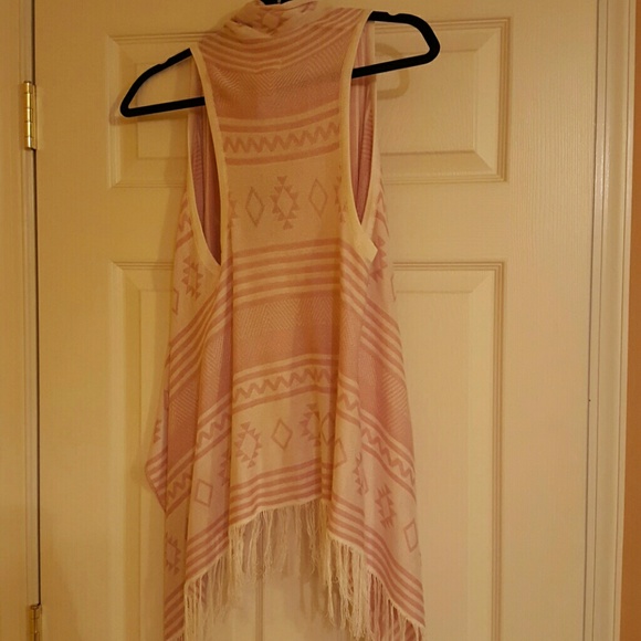 LAST ONE! Asymmetrical Aztec print open vest pink - Picture 4 of 5