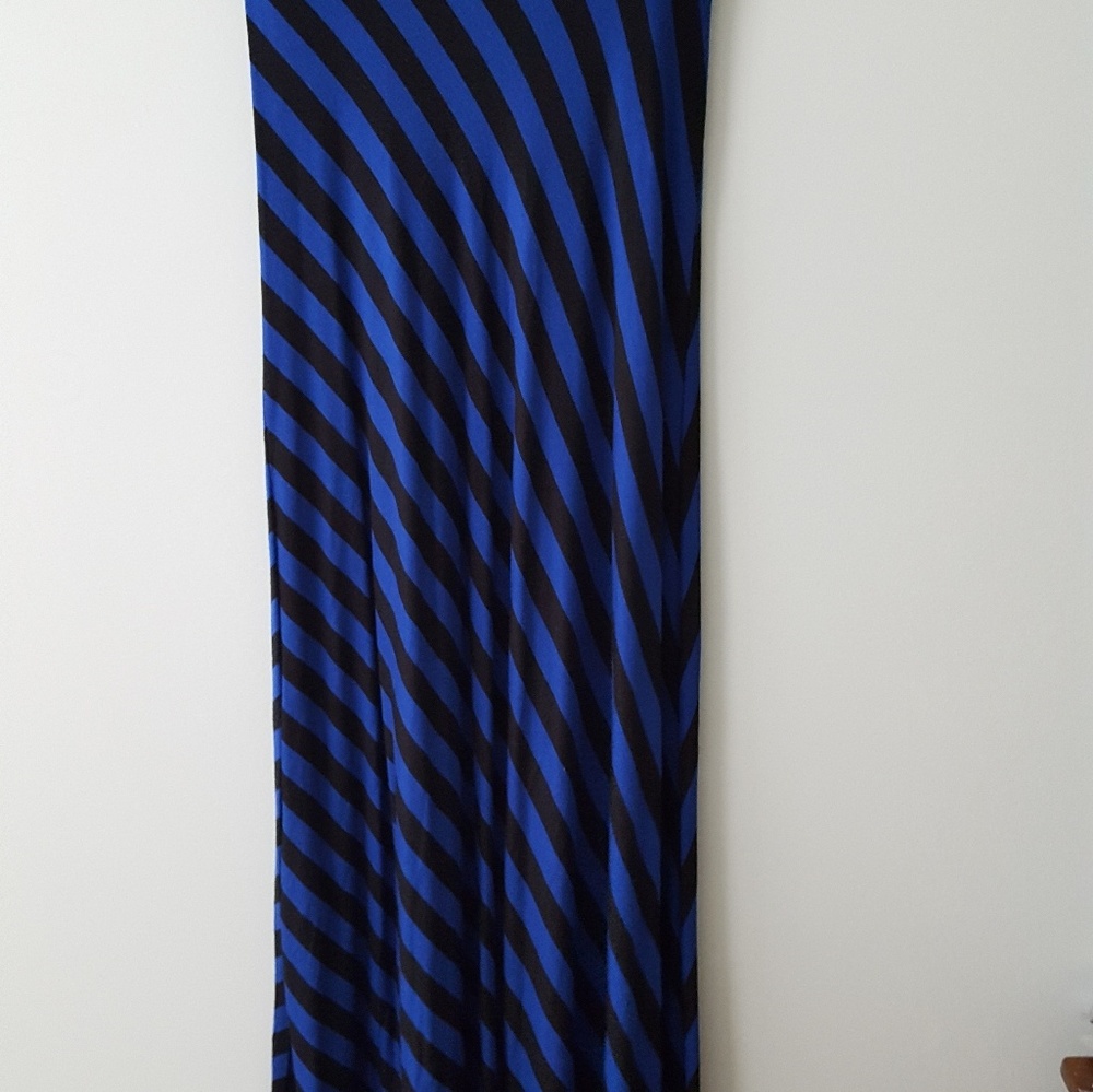Diagonal stripe print knit maxi skirt royal blue