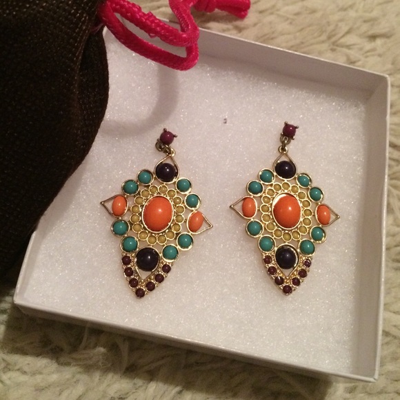 Earring - Picture 2 of 2