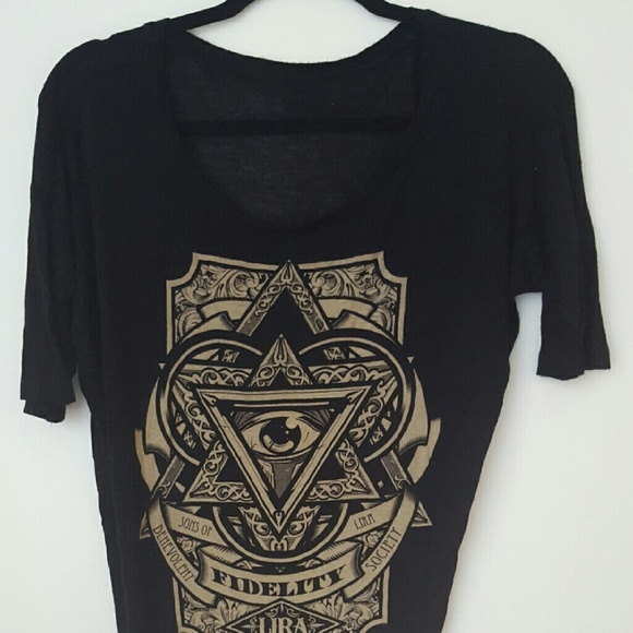 Graphic quarter sleeve slouchy shirt