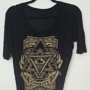 Graphic quarter sleeve slouchy shirt