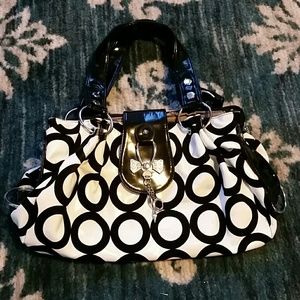 Black and white geometric shoulder bag