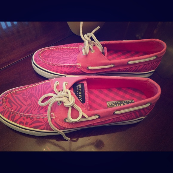 SOLD Sperrys Price Firm! - Picture 1 of 3