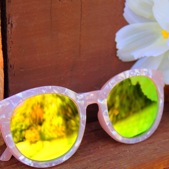 "Chloé" in Baby Pink