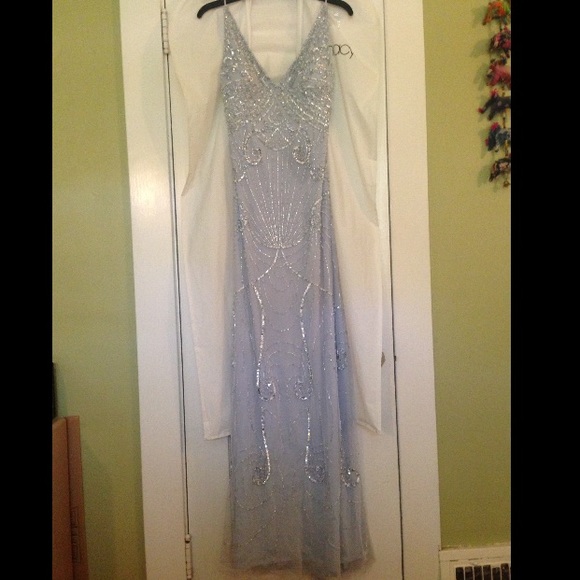 Adrianna Papell PROM DRESS - Picture 4 of 4