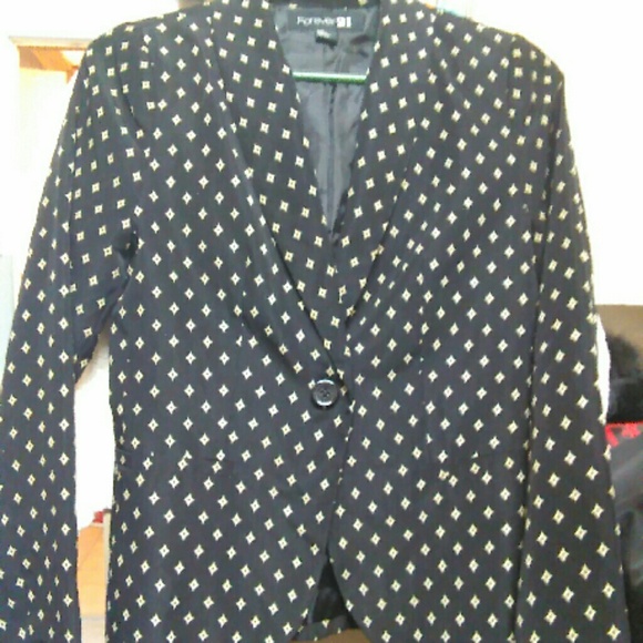 Will be donated fri Forever 21 blazer