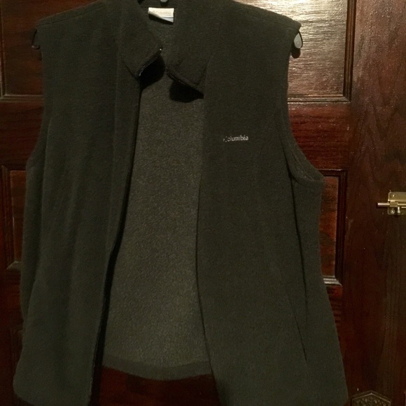 Columbia fleece vest