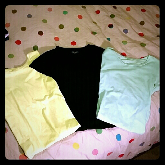 GAP Tops - T-shirt Bundle NWOT