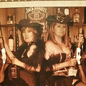 Meet your Posher, Rita