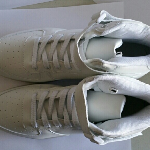 LED Shoes White 6.5 High Top US Mens Size 6.5
