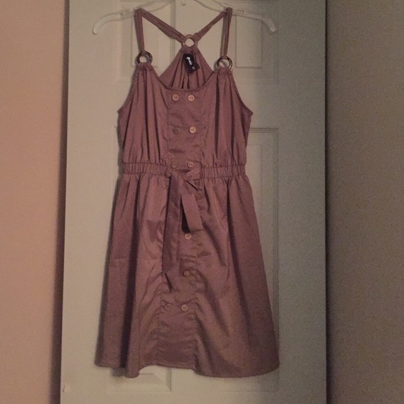 Dress - Picture 1 of 4