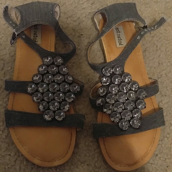Not rated sandals