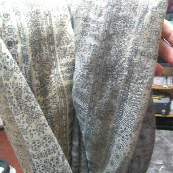 Infinity Scarf - Picture 2 of 3