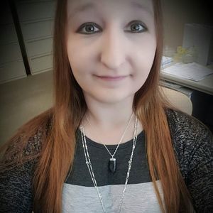 Meet your Posher, Holly