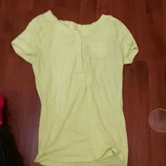 Shirts - Picture 3 of 4