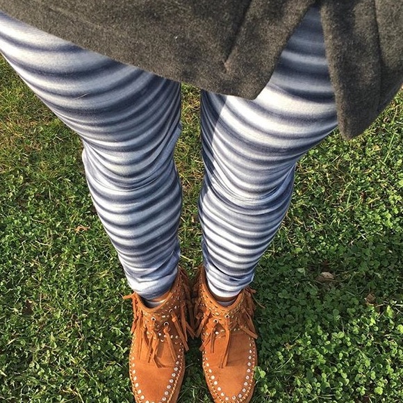 NWOT Under Armor Workout Capris - Picture 4 of 4