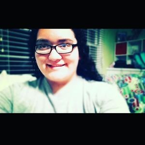 Meet your Posher, Yajaira