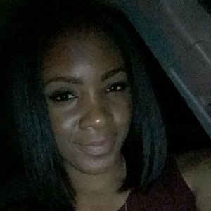 Meet your Posher, Stefanie