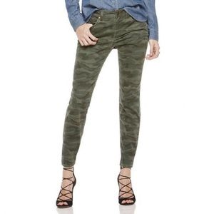 Vince Camuto CAMO Jeans