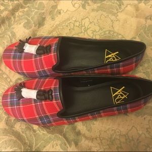 YRU Lavish Plaid Flats BRAND NEW