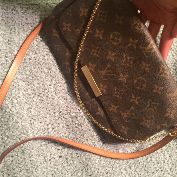 Pre-Loved LV Pursed 💯percent AUTHENTIC!!