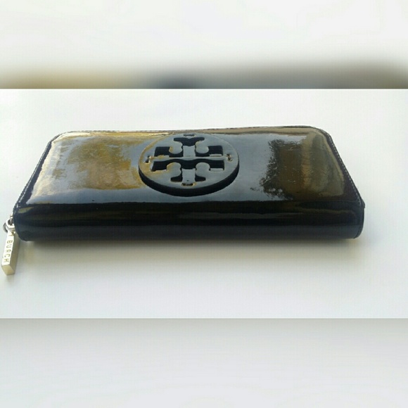 Tory burch black patent leather wallet
