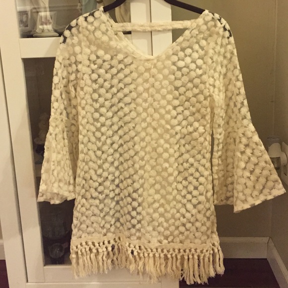 Cream sheer long flare sleeve top. - Picture 3 of 3