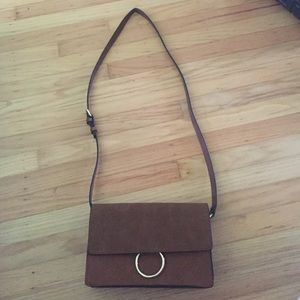 SUPER CUTE faux leather chain crossbody